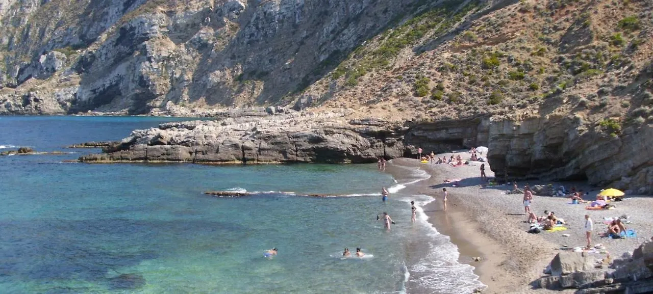 Bed & Breakfast B&B La Pergola Marettimo
